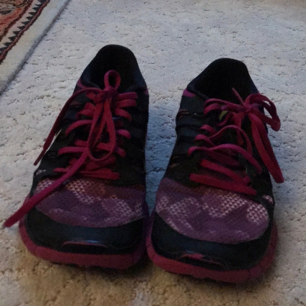Nike free runs